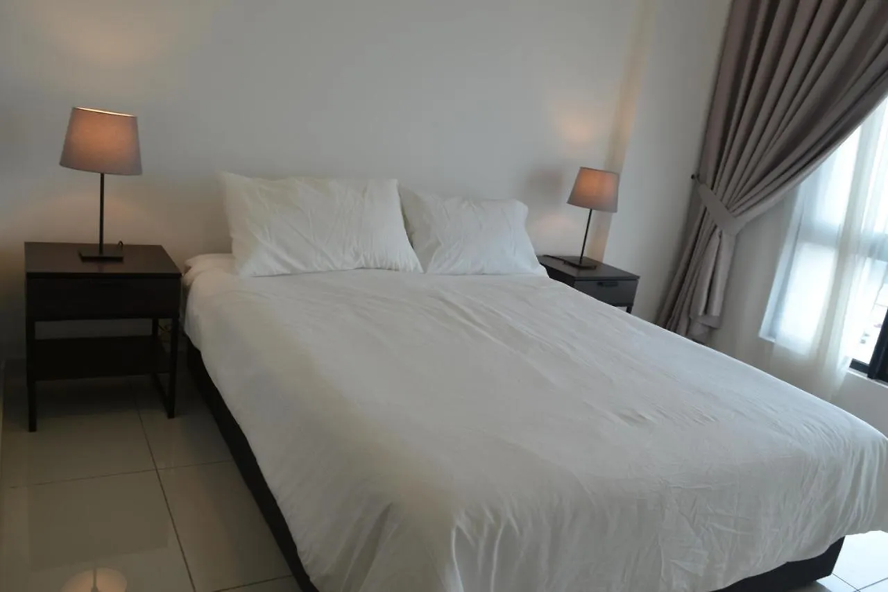 Emira Residence Seksyen 13 Shah Alam By Lodge Alpha Lavista 0*,  Malaysia